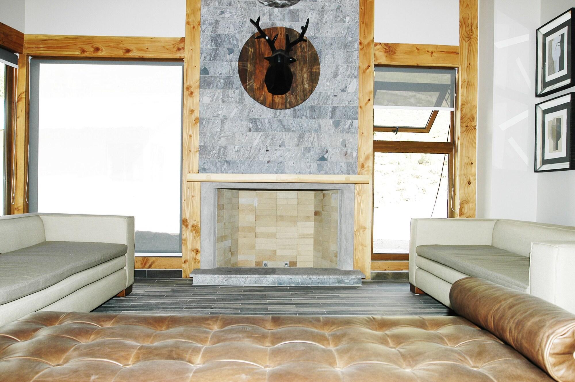 Vista Lobby Lodge El Morado