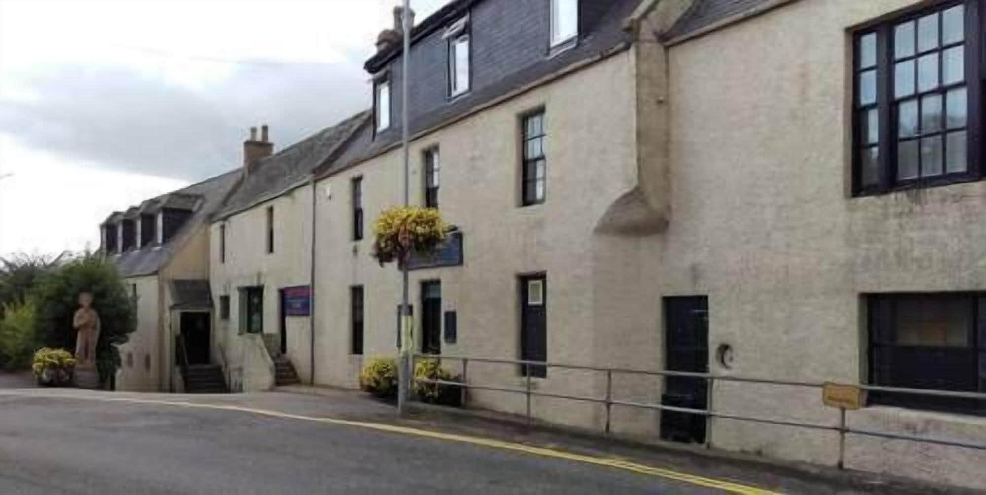 Vista Exterior Meldrum Arms Hotel