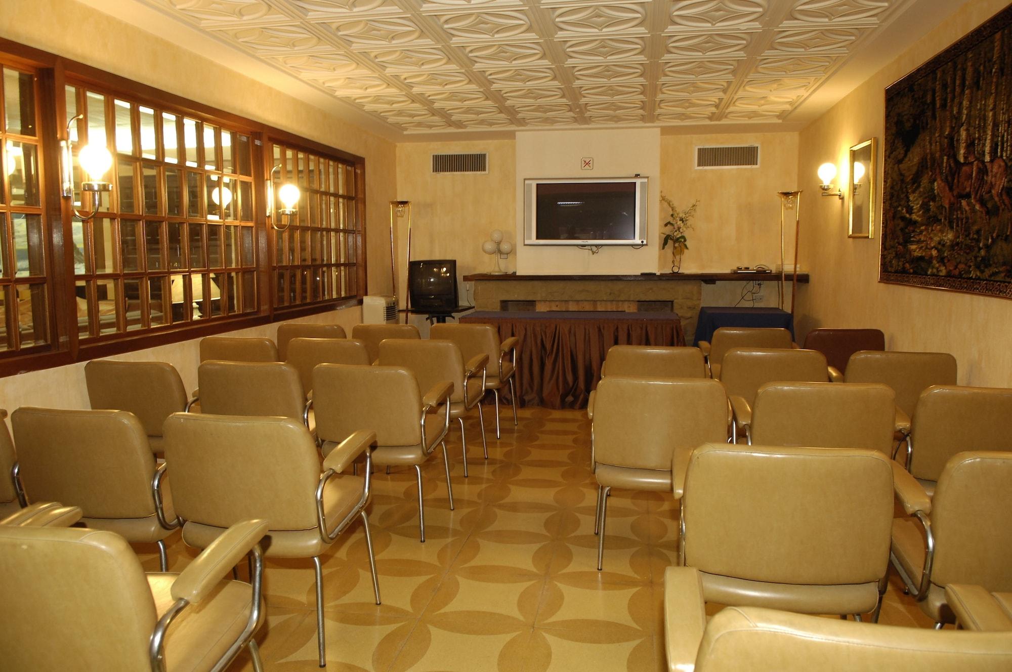 Sala de Reuniones Checkin Travé
