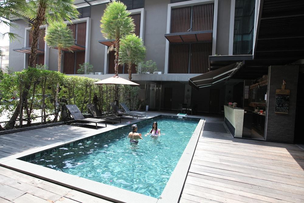 Vista da piscina Siam Swana Hotel