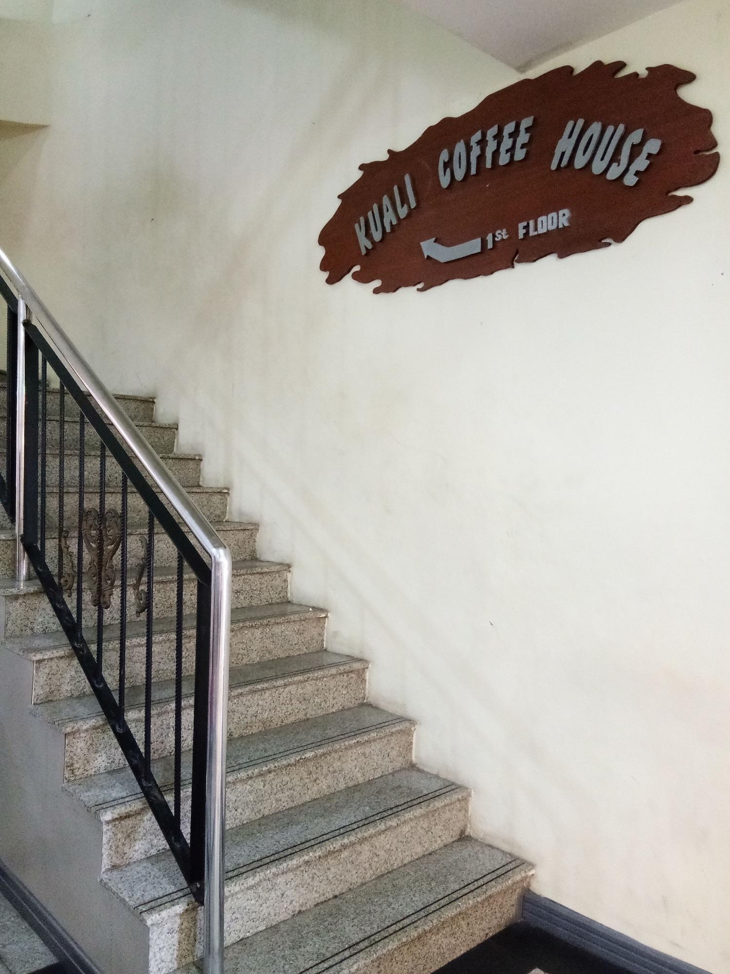 Varios Purnama Hotel