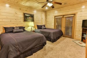 Alquiler Vacacional - Eagles Breeze Nevaeh Cabin Rentals