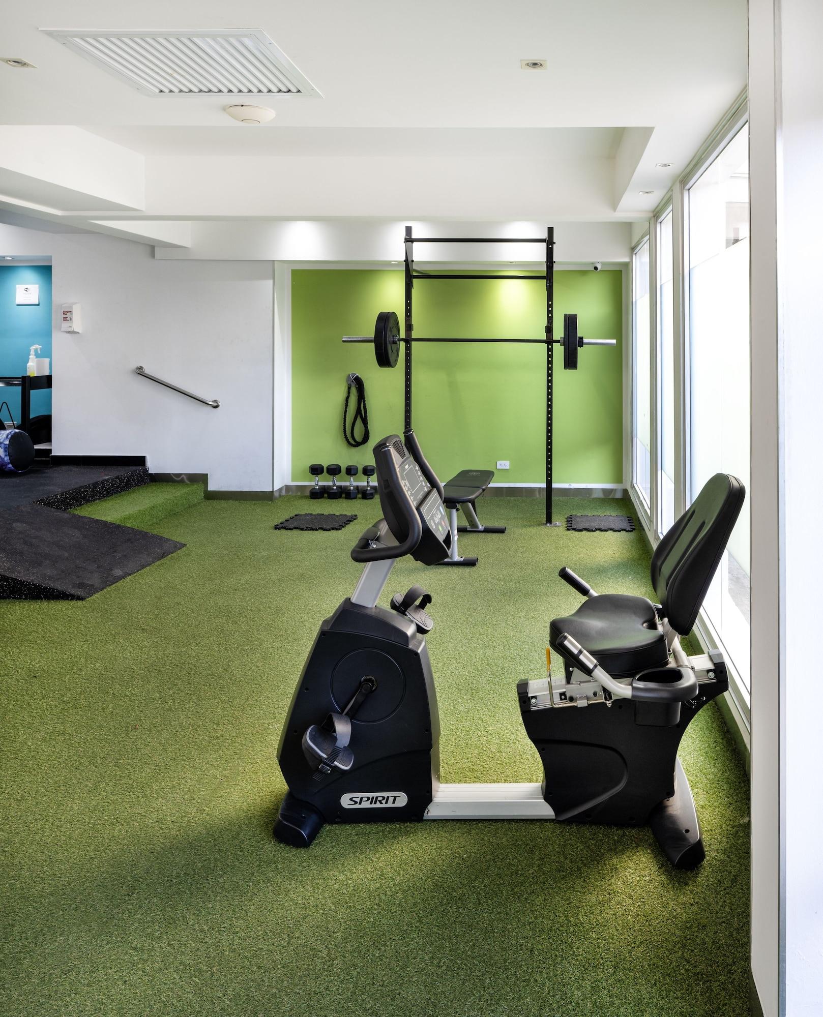 Gimnasio W&P Santo Domingo