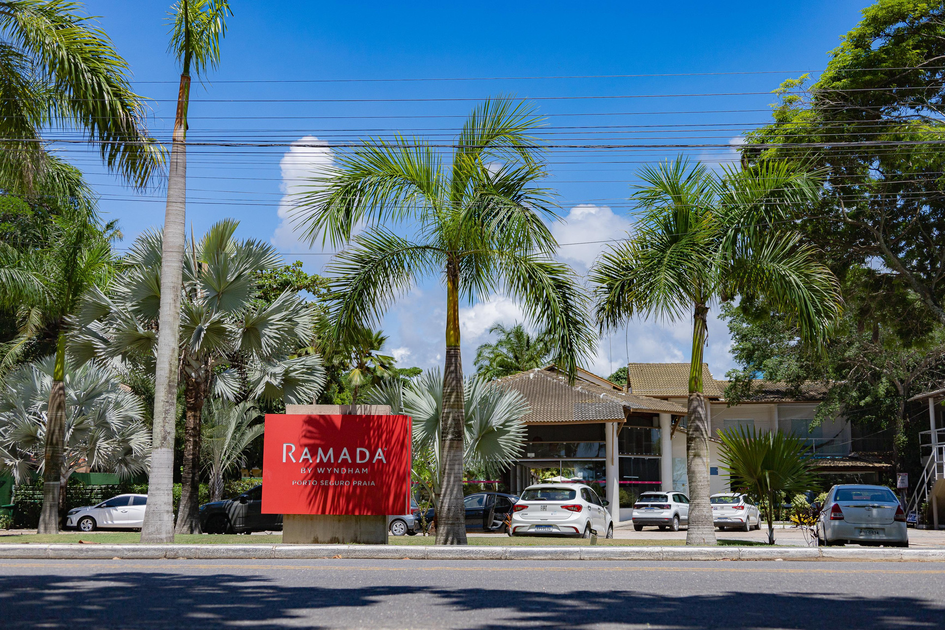 Vista Exterior Ramada By Wyndham Porto seguro Praia