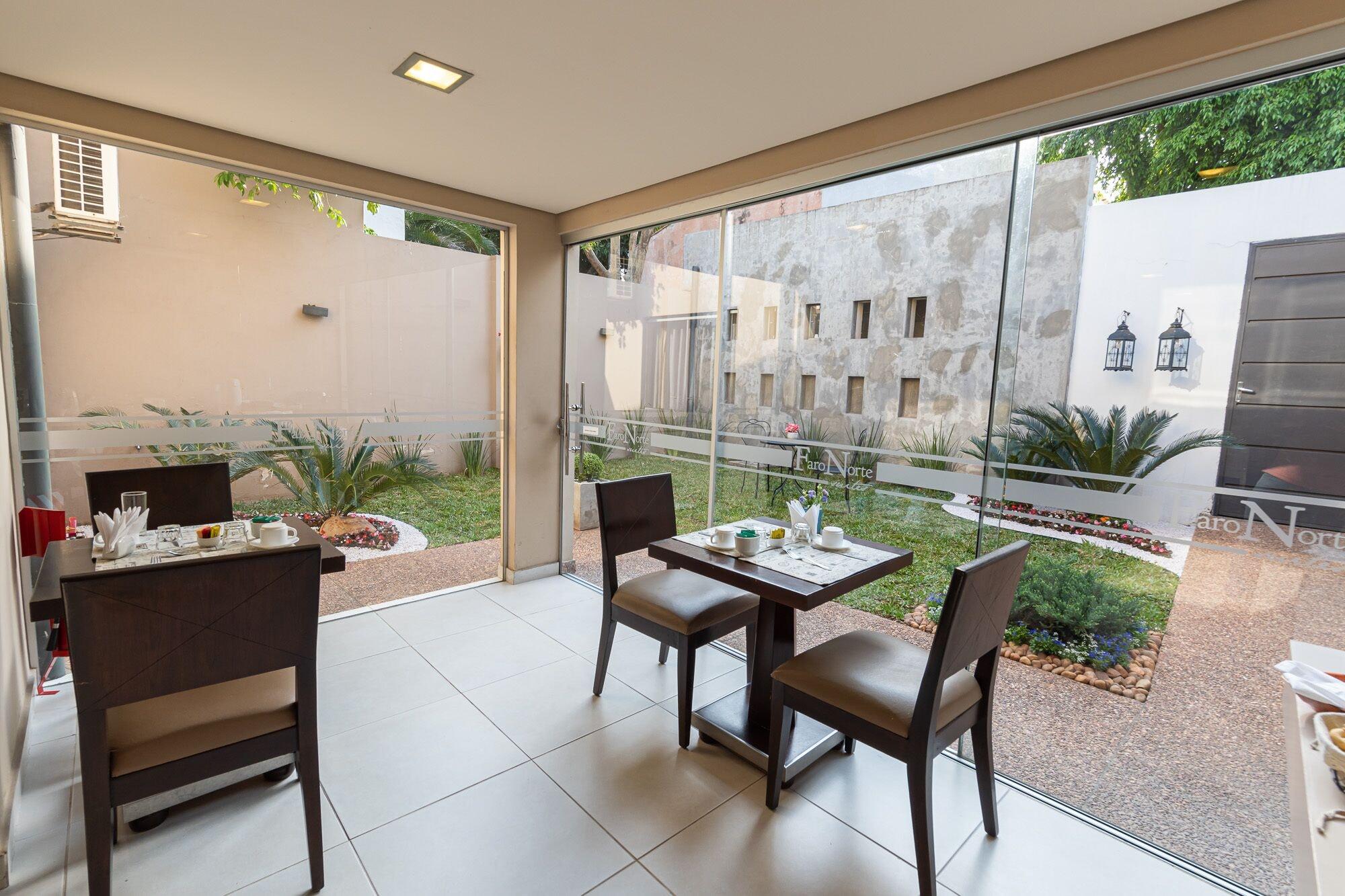 Restaurant Faro Norte Suites