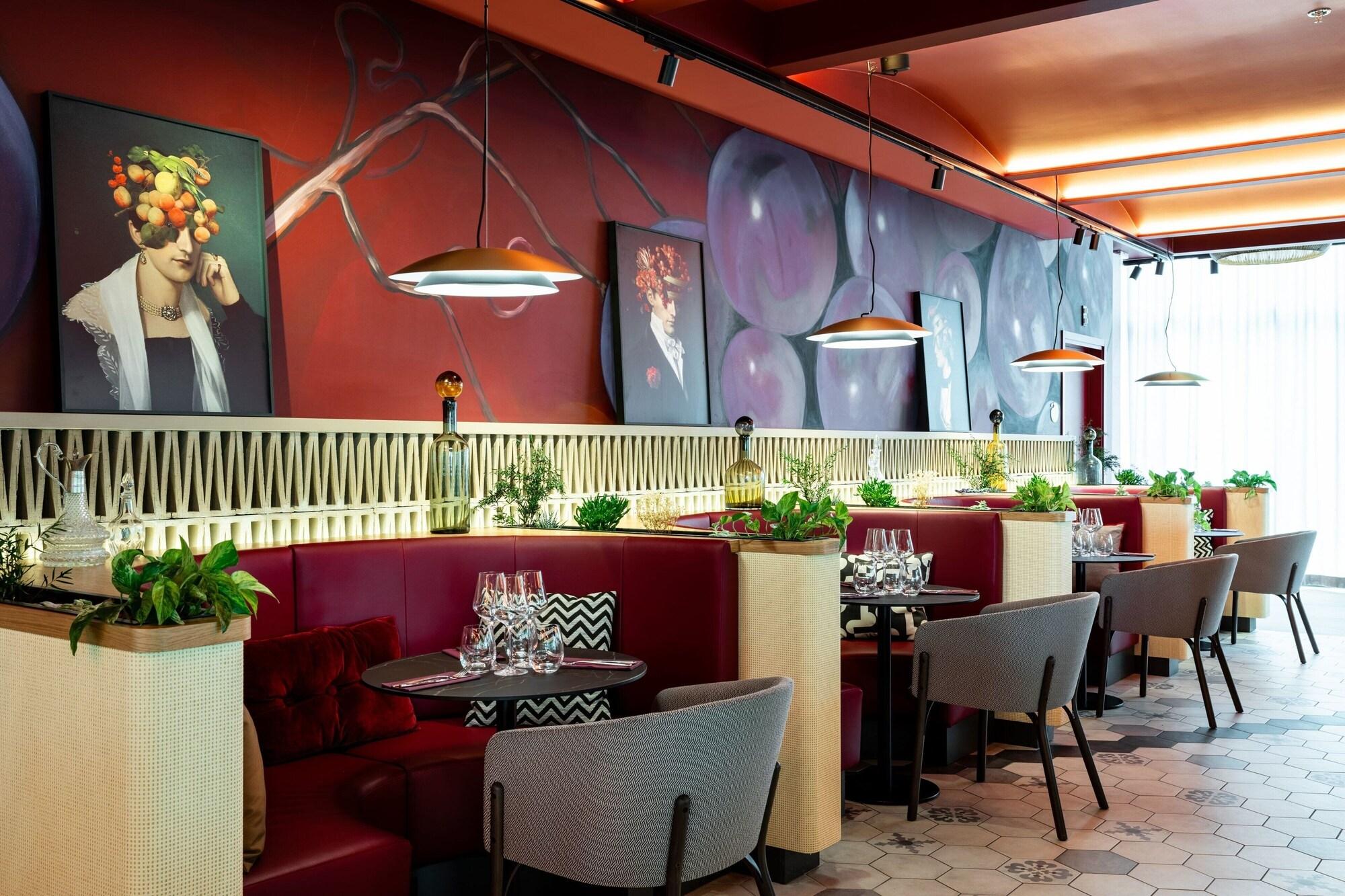 Restaurant Moxy Paris Val D’Europe