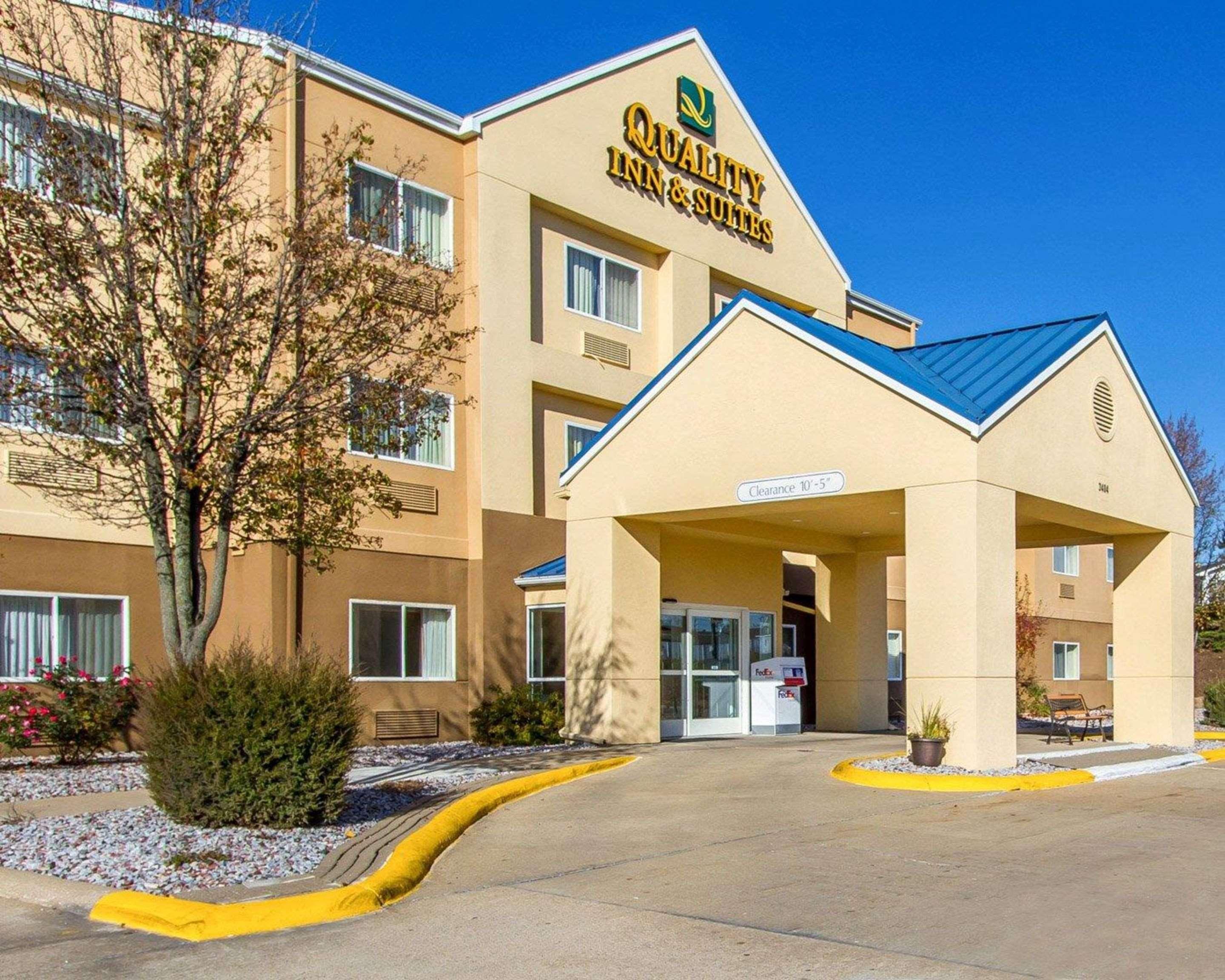 Vista Exterior Quality Inn & Suites Keokuk North