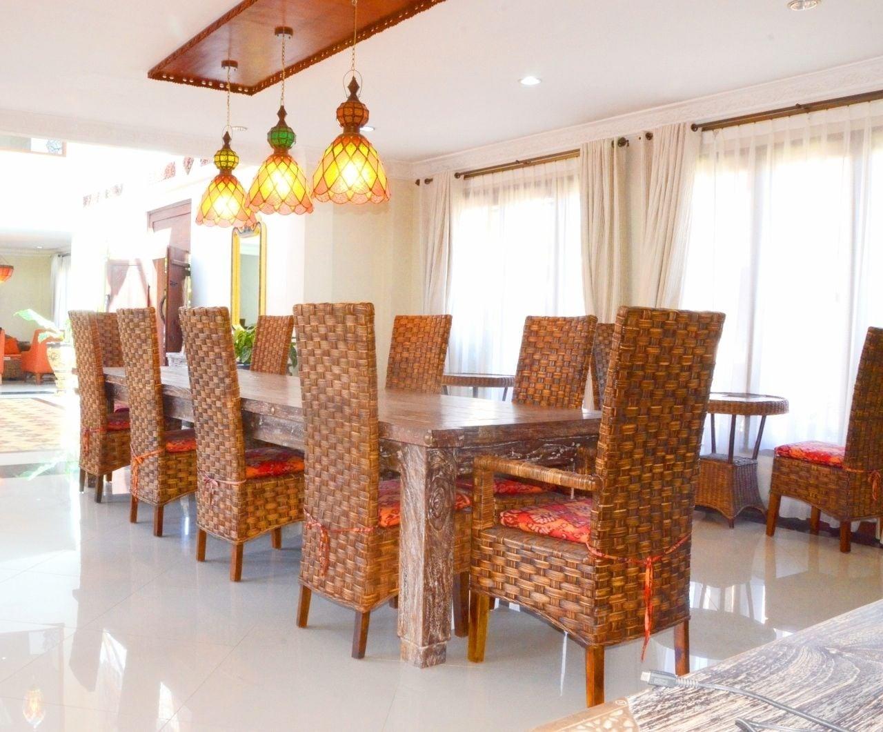 Restaurant Hastinapura Residence