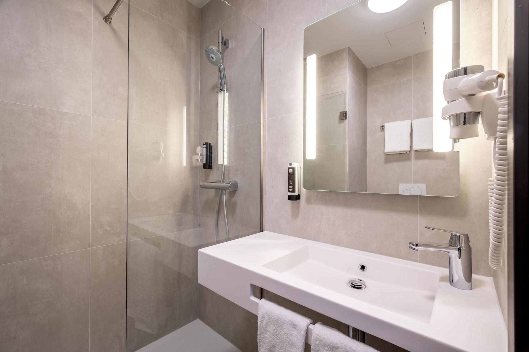 Equipamiento de Habitación B&B HOTEL Gent Centrum