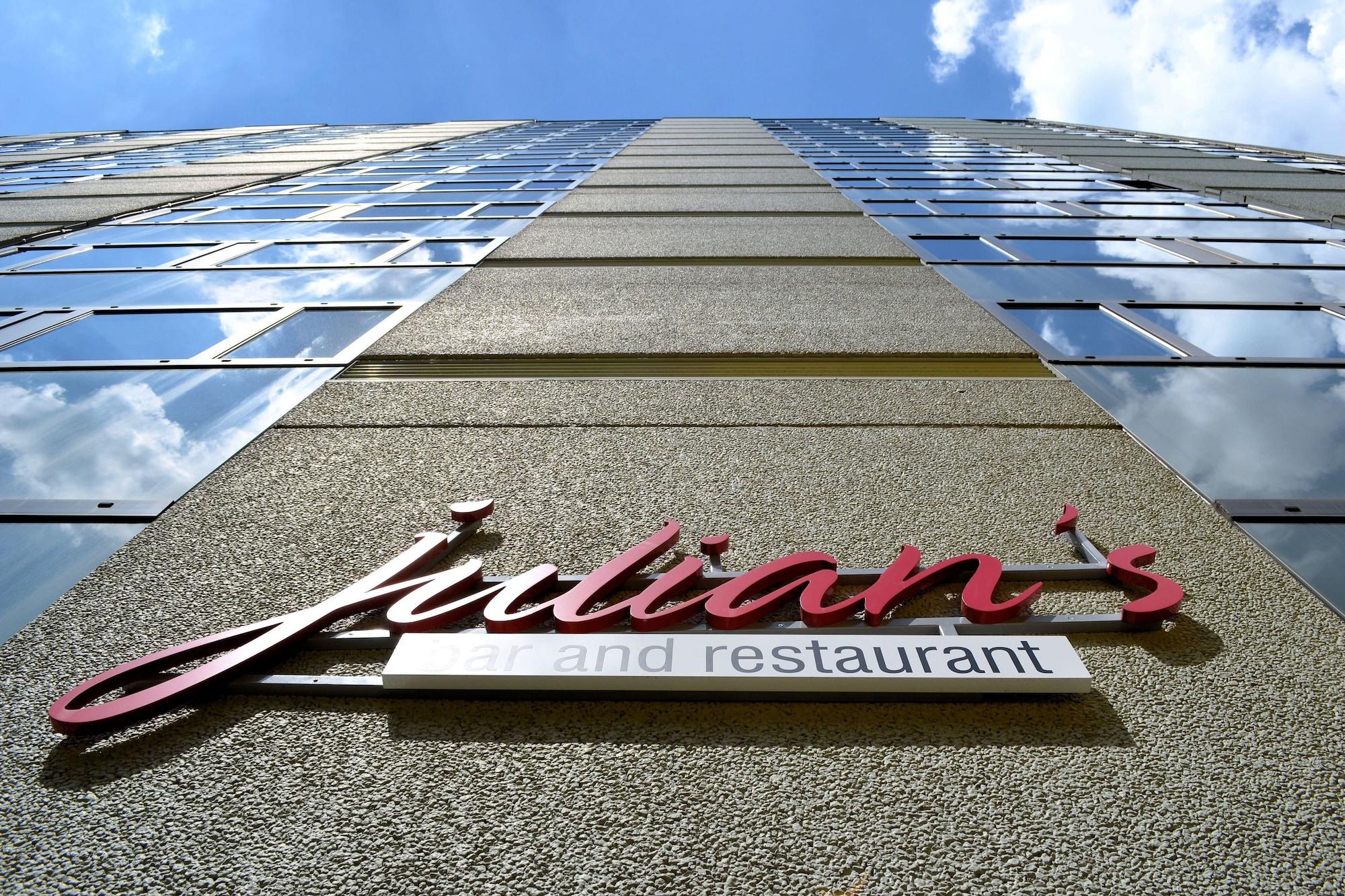 Vista Exterior Courtyard by Marriott Düsseldorf Seestern