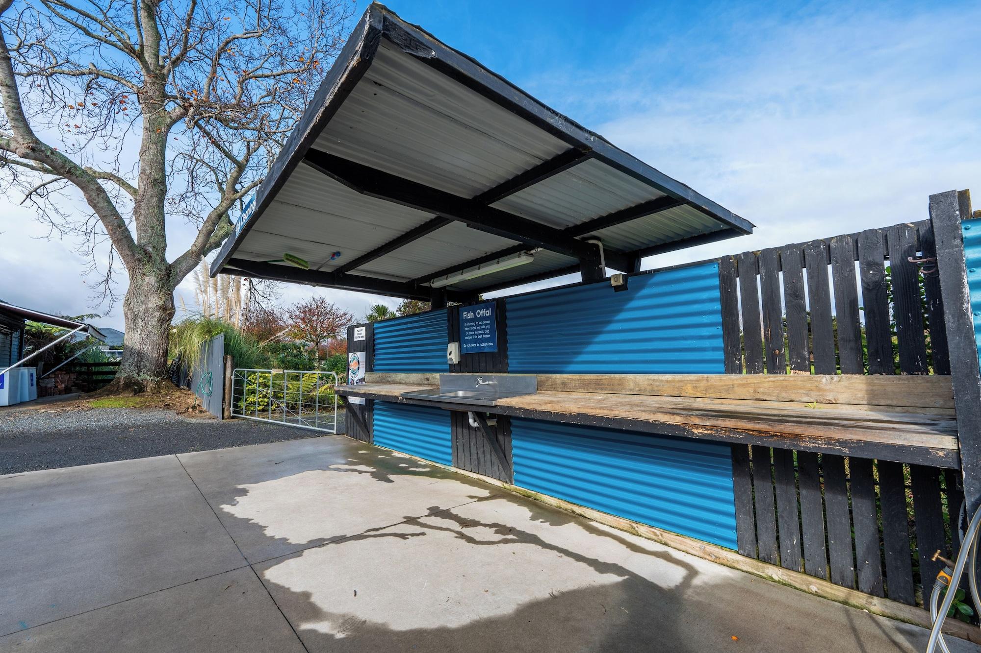 Vista Exterior Tasman Holiday Parks – Coromandel