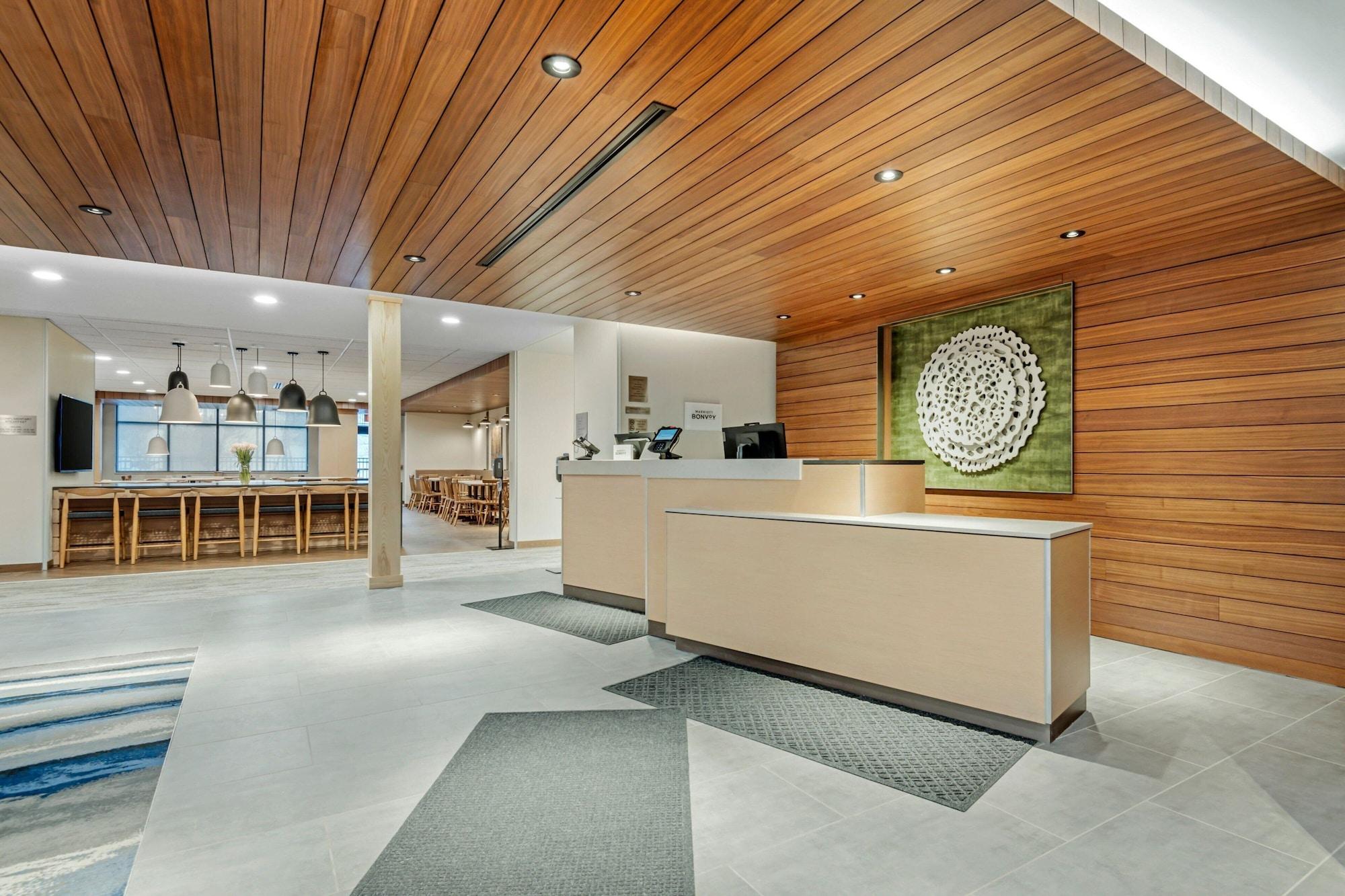 Vista Lobby Fairfield Inn & Suites By Marriott North Conway