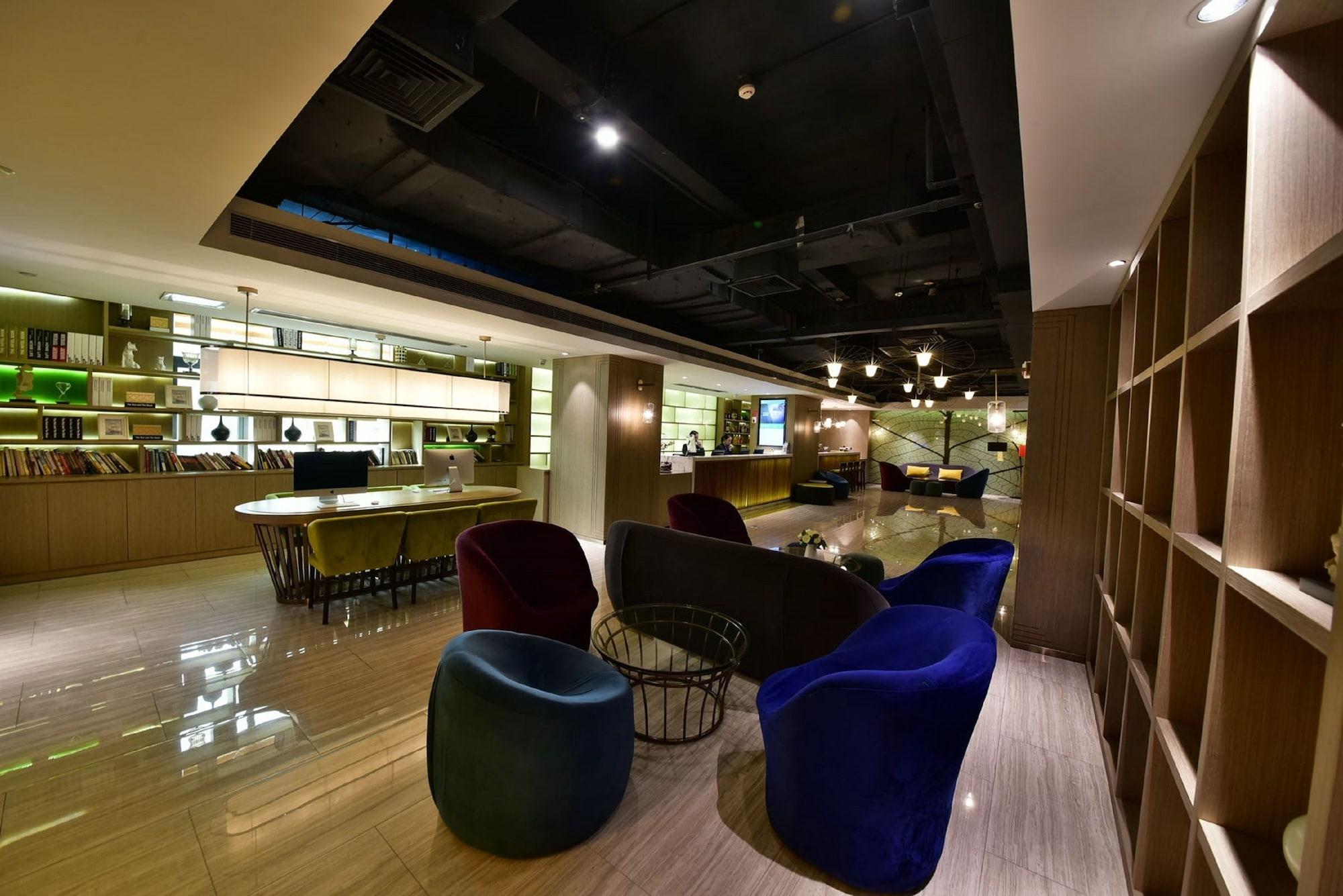 Vista Lobby ibis Styles XM Zhongshan