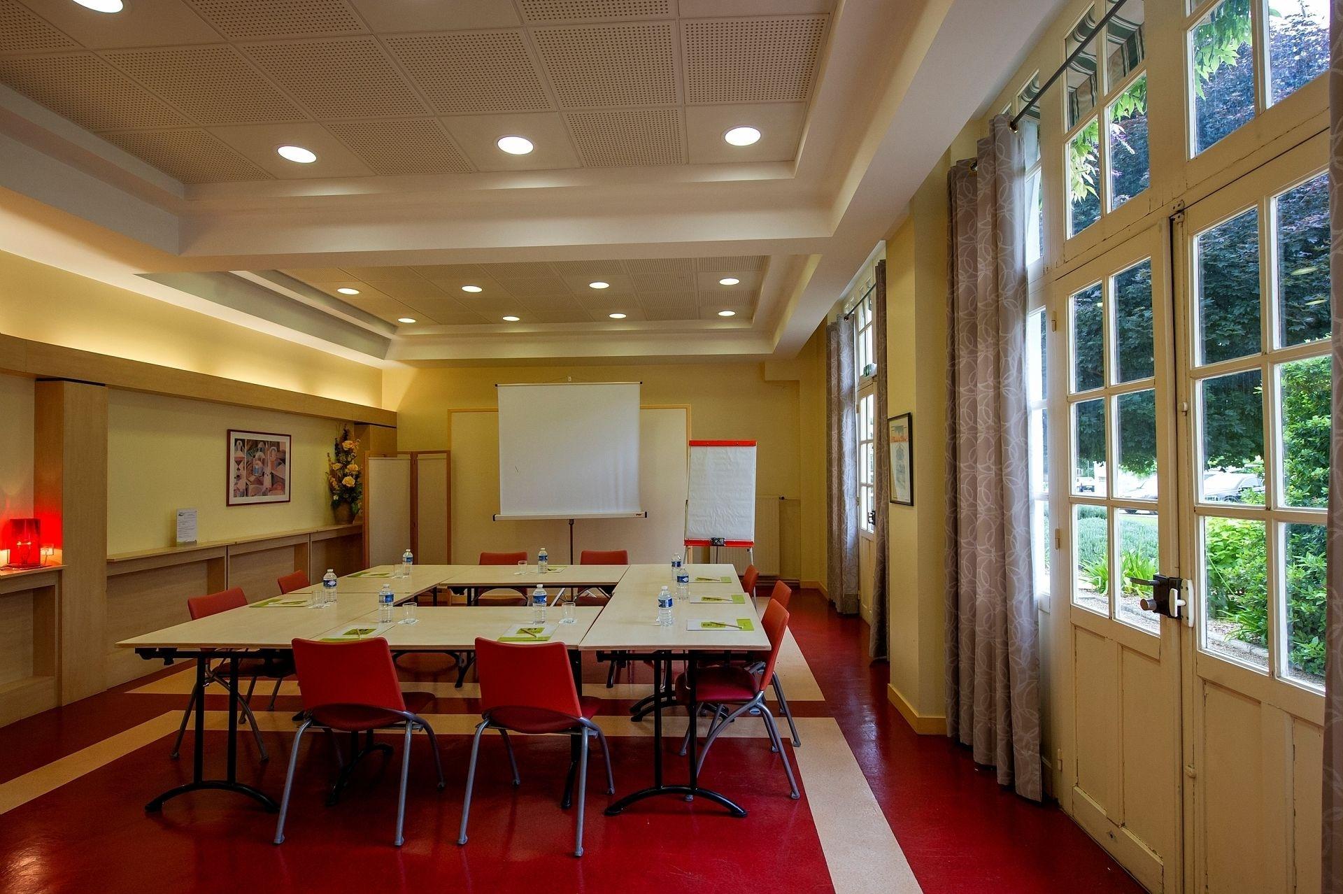 Sala de Reuniones Domaine de la Blairie