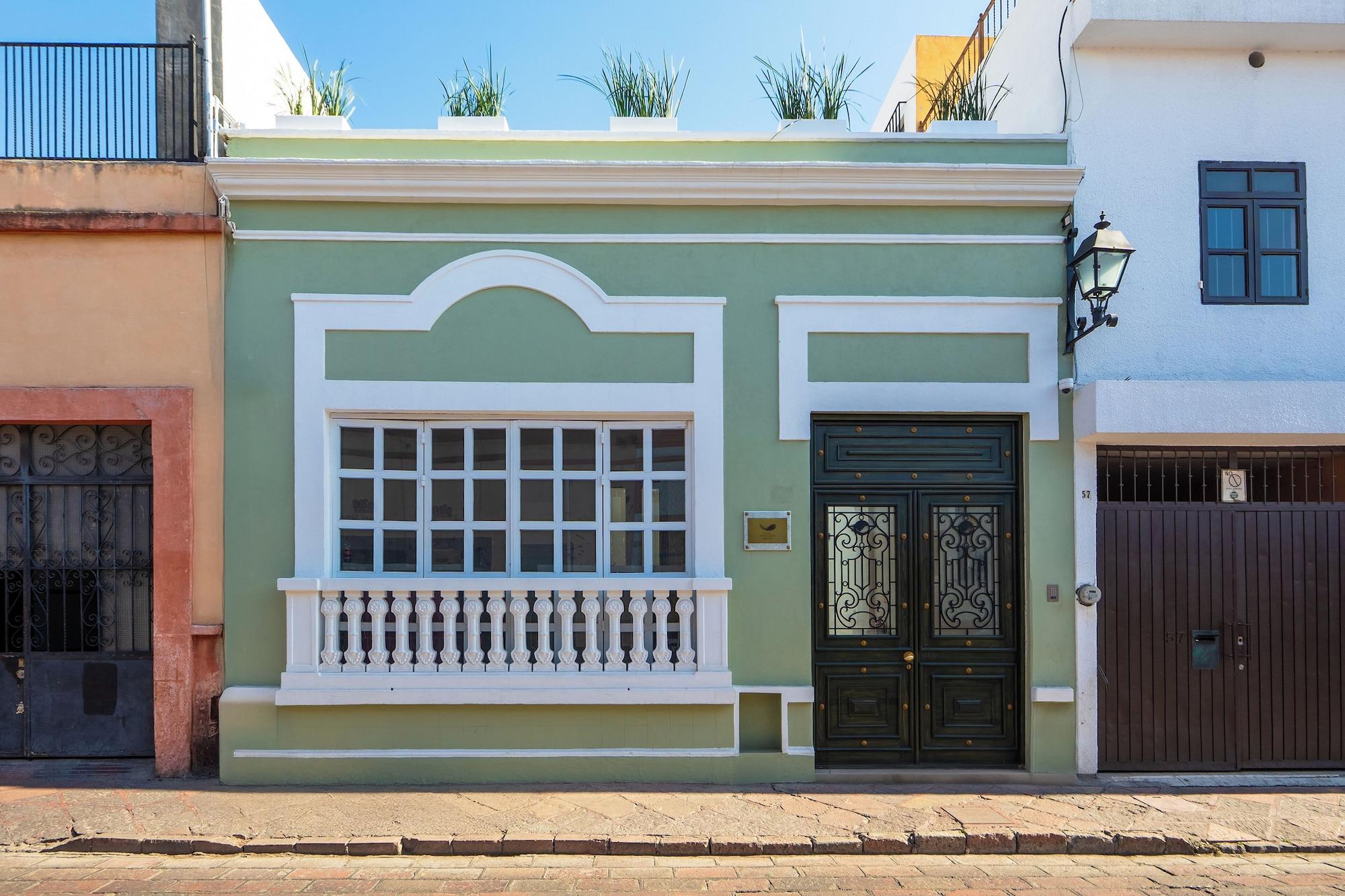 Vista Exterior Hotel Miranda