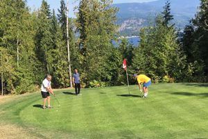 Alquiler Vacacional - Driftwood Chalet overlooking Shuswap Lake, perfect for couples! Golf on-site!!