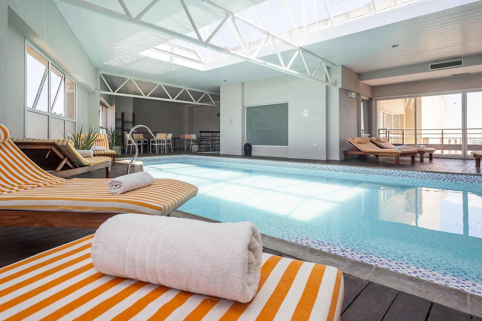 Vista Piscina Visit Hotel & Apart