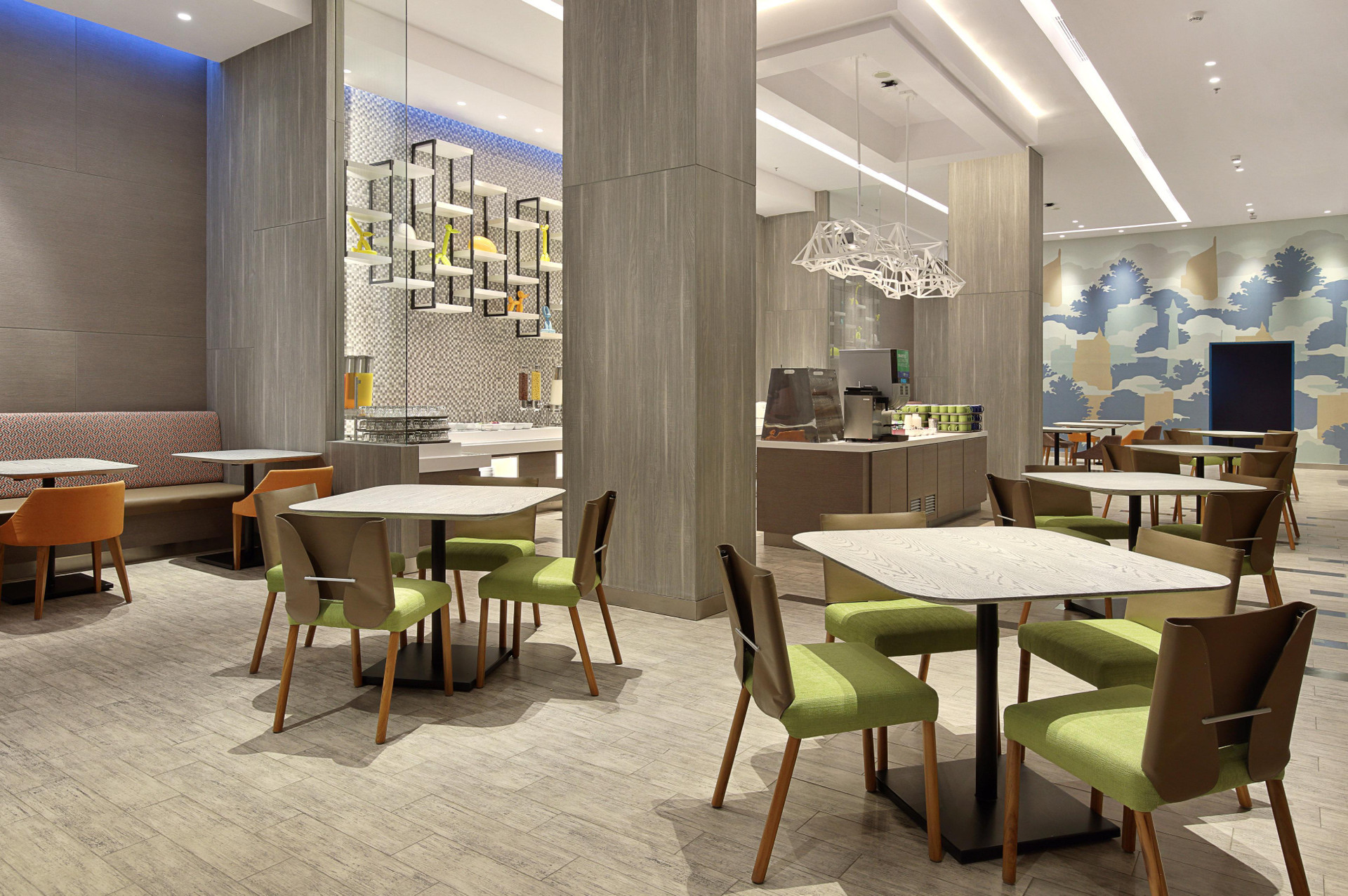 Restaurant Holiday Inn Express Jakarta Wahid Hasyim by IHG