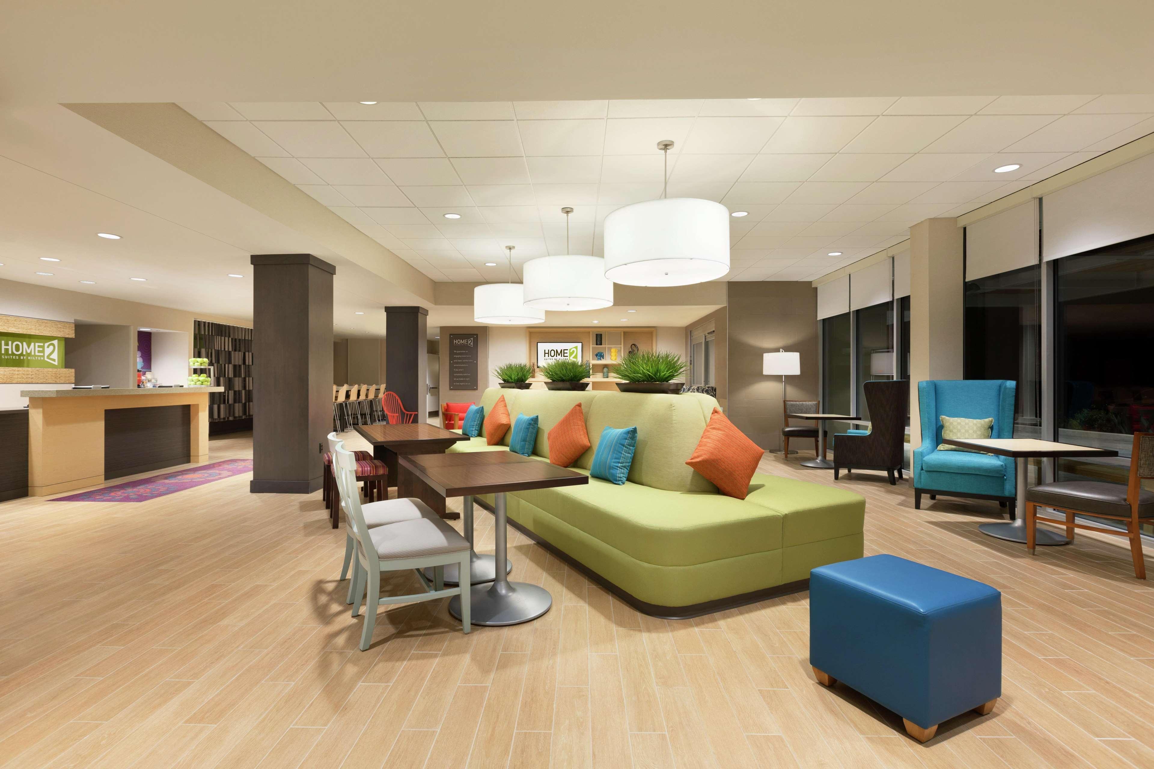 Vista Lobby Home2 Suites by Hilton Saratoga/Malta