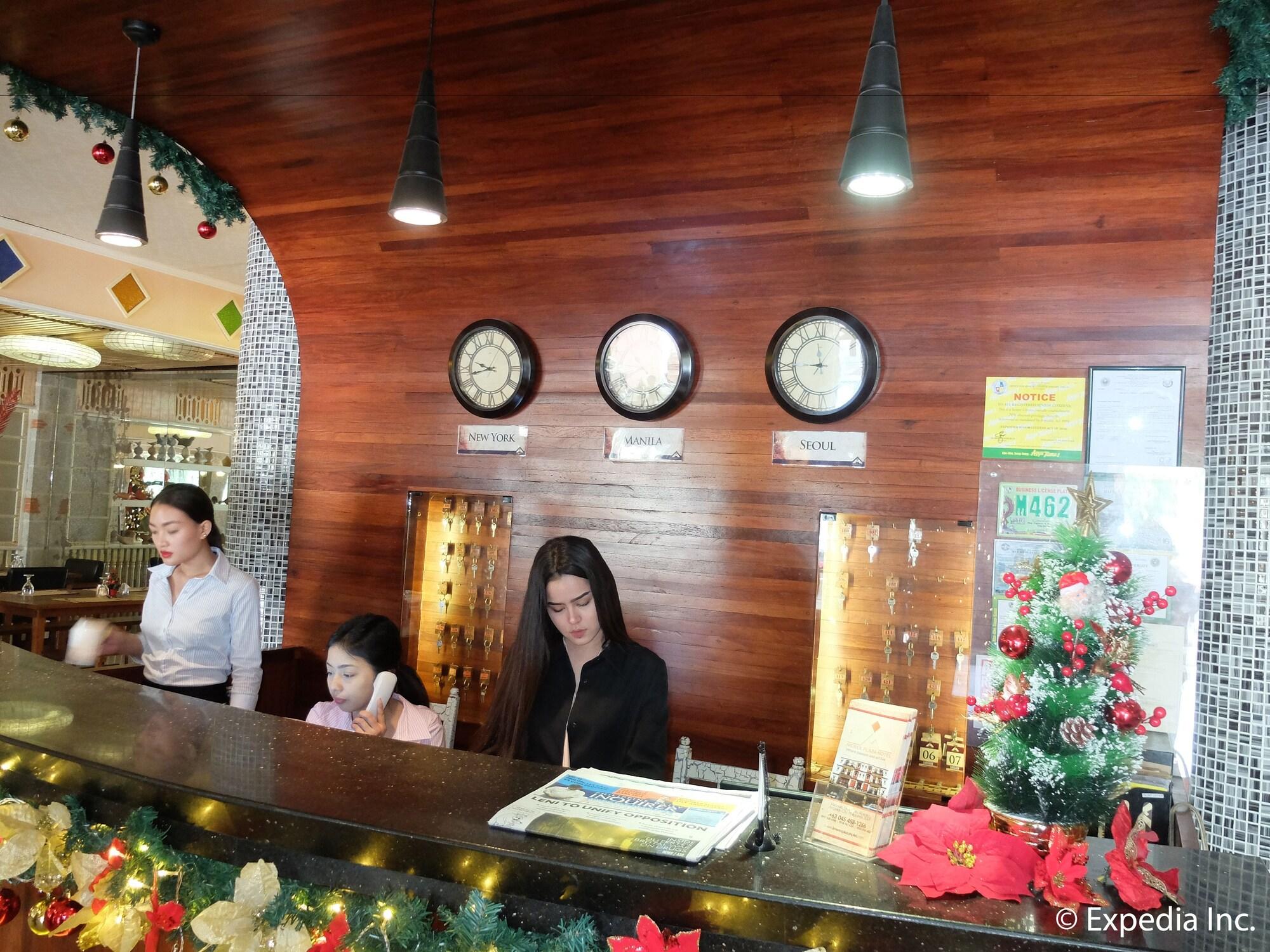 Vista Lobby Imerex Plaza Hotel