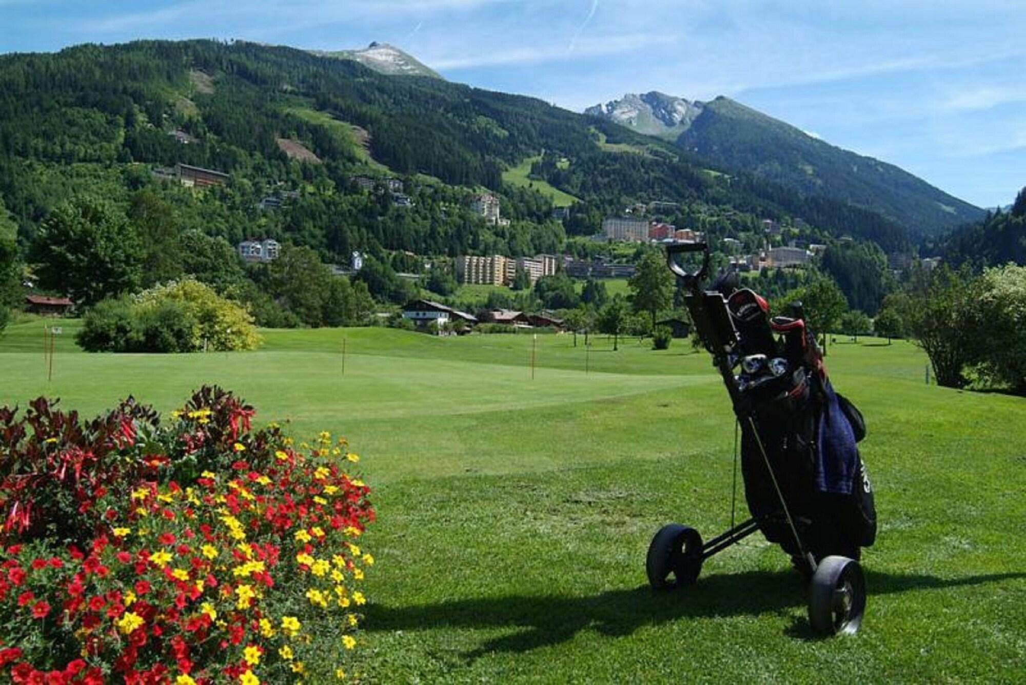 Campo de Golf Familienhotel Sonngastein