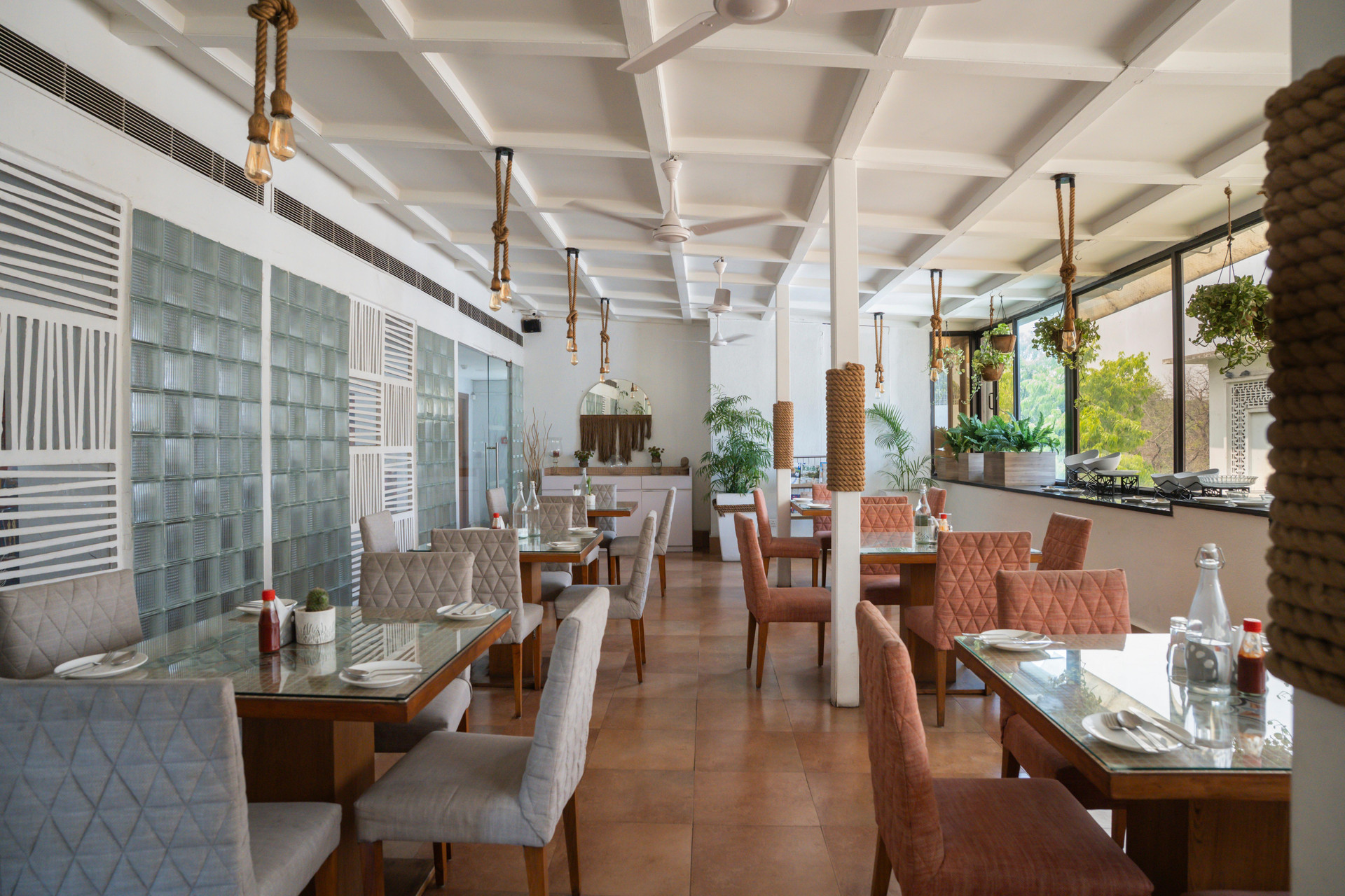 Restaurant Ahuja Residency