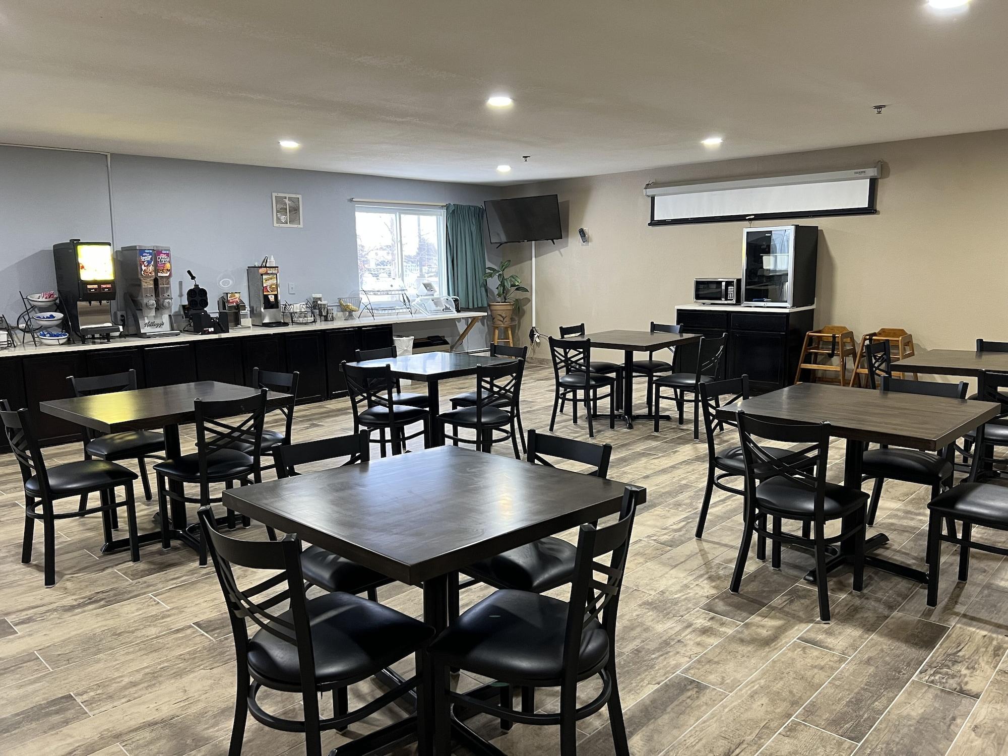 Restaurant Super 8 by Wyndham Escanaba