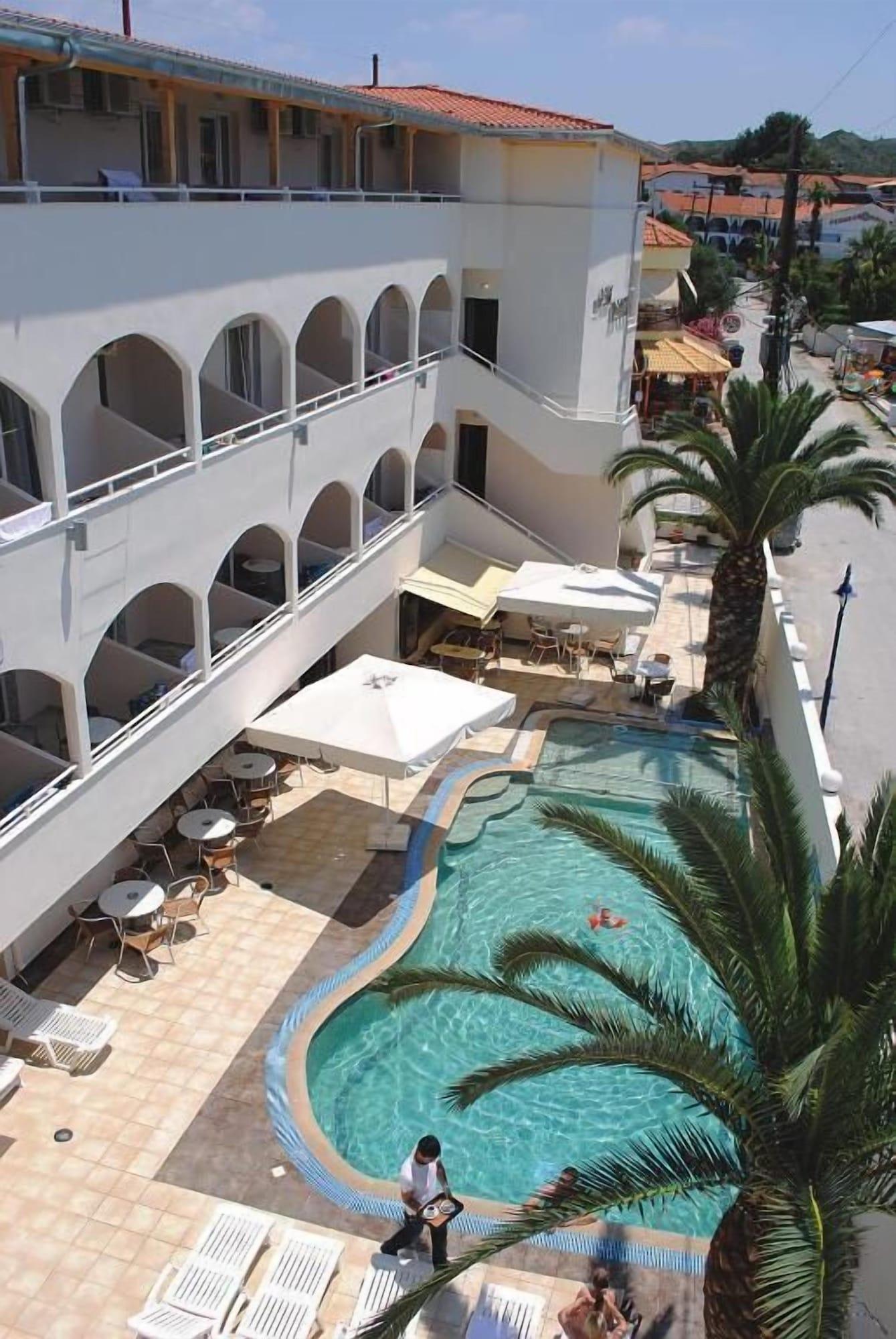 Vista Exterior Elinotel Polis Hotel