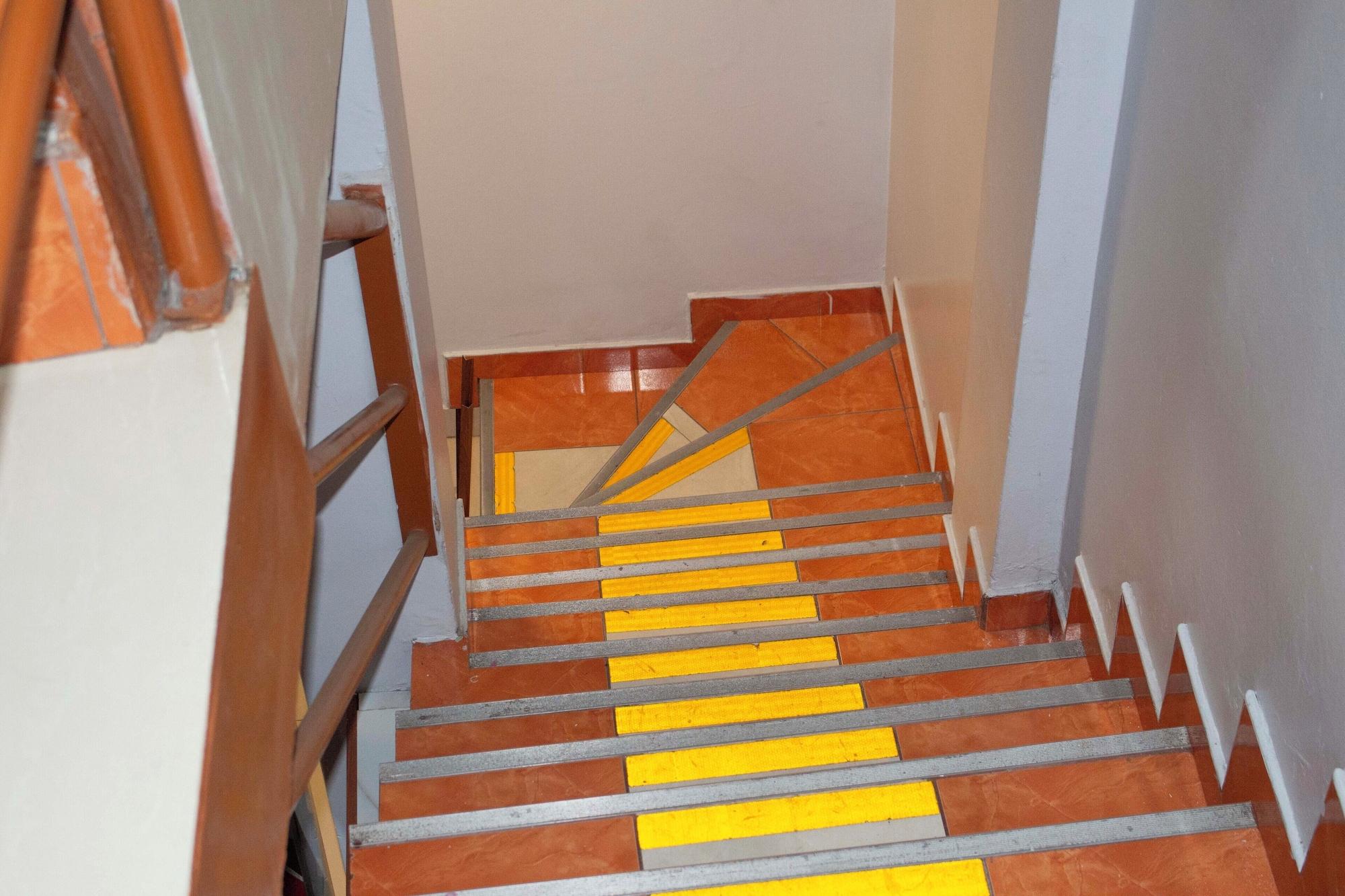 Varios HOSTAL PARIS 1