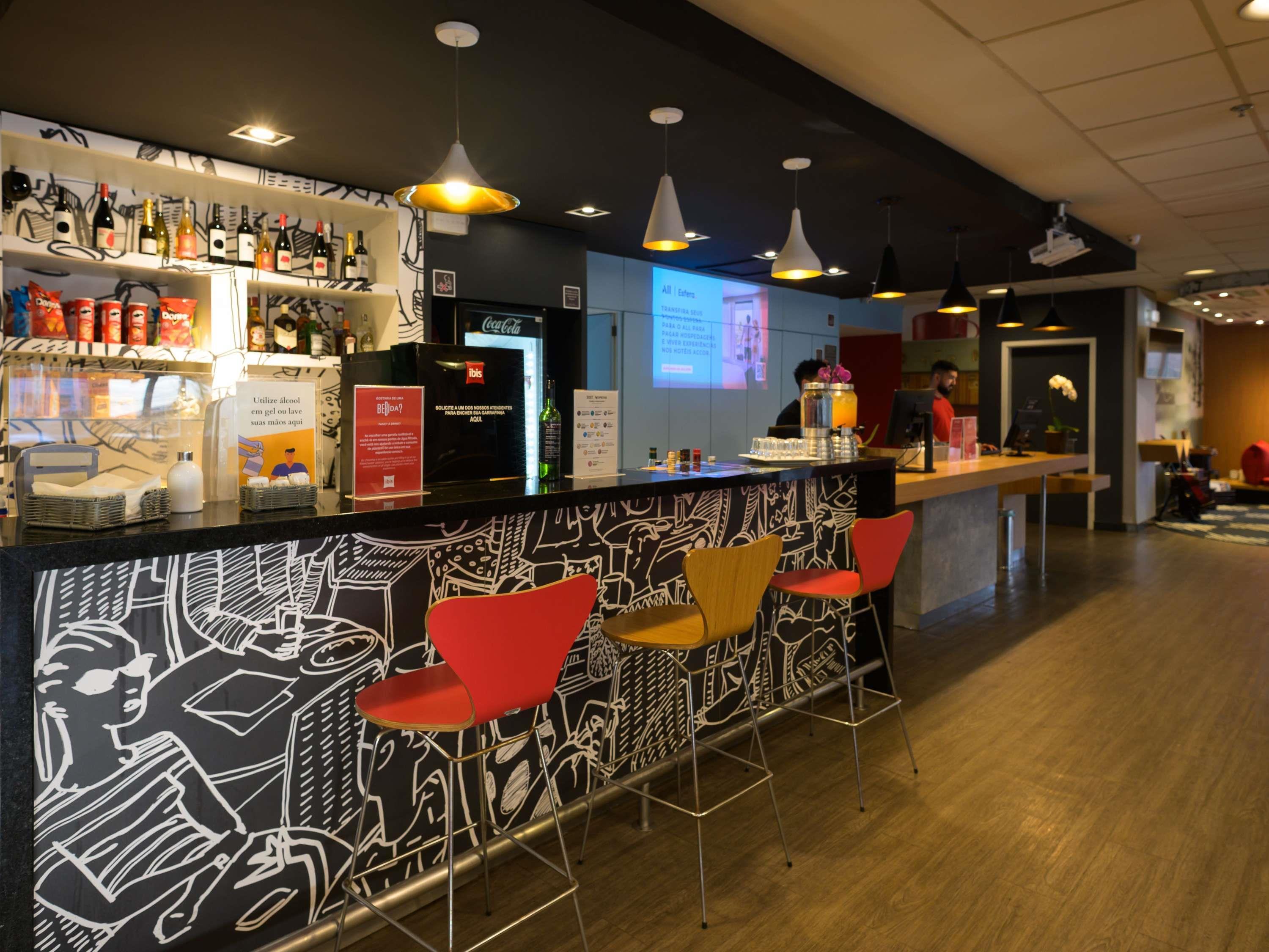 Bar/Salón ibis Aracaju