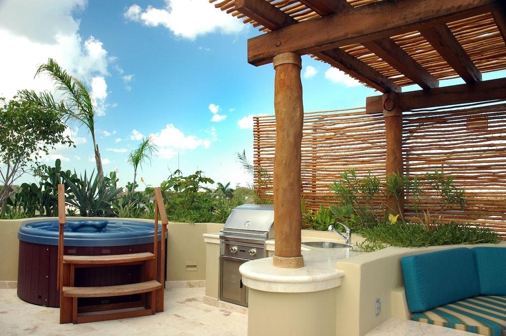 Hotel Maya Villa Condo Hotel