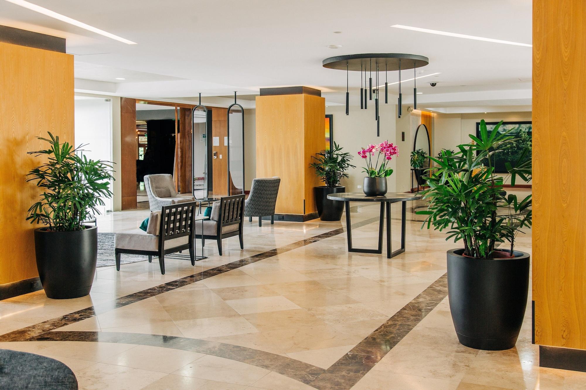 Vista Lobby Plaza Hotel and Suites