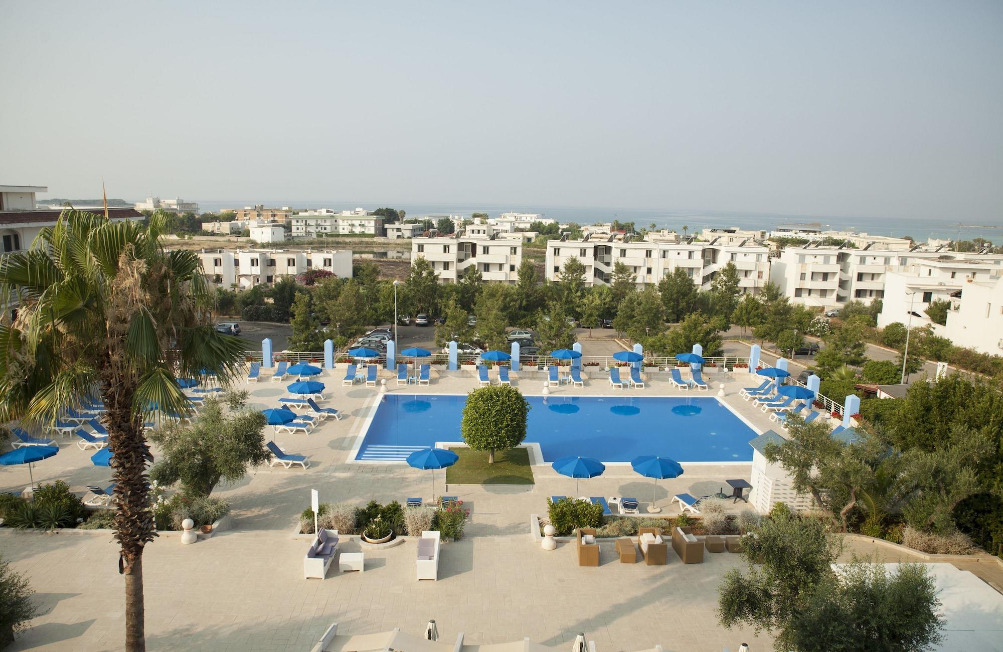 Vista Exterior Club Azzurro Hotel & Resort