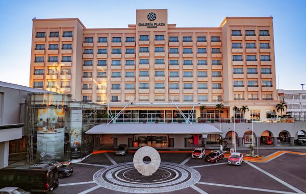 Galería Plaza Veracruz by Brisas