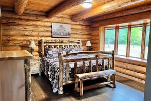 Alquiler Vacacional - NEW! - Must See True Log Home - Longview Haven