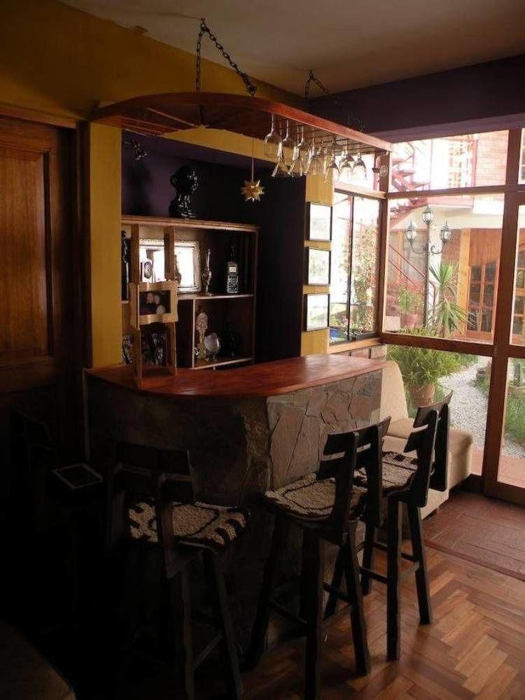 Bar/Salón Villa Betty Hostal B&B
