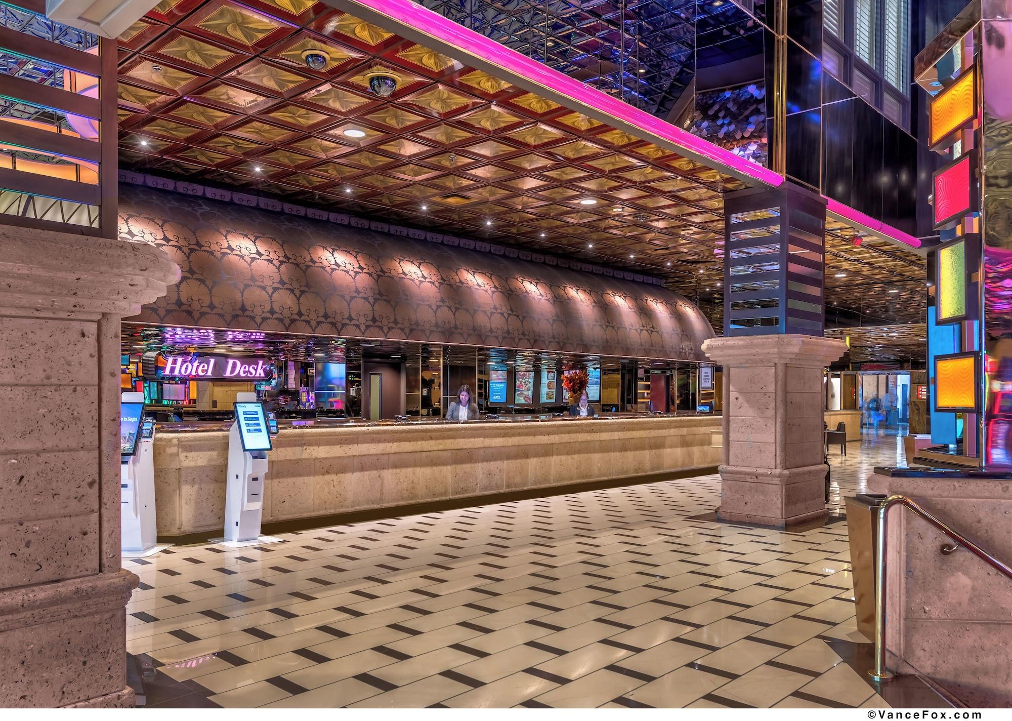 Vista Lobby Atlantis Casino Resort Spa