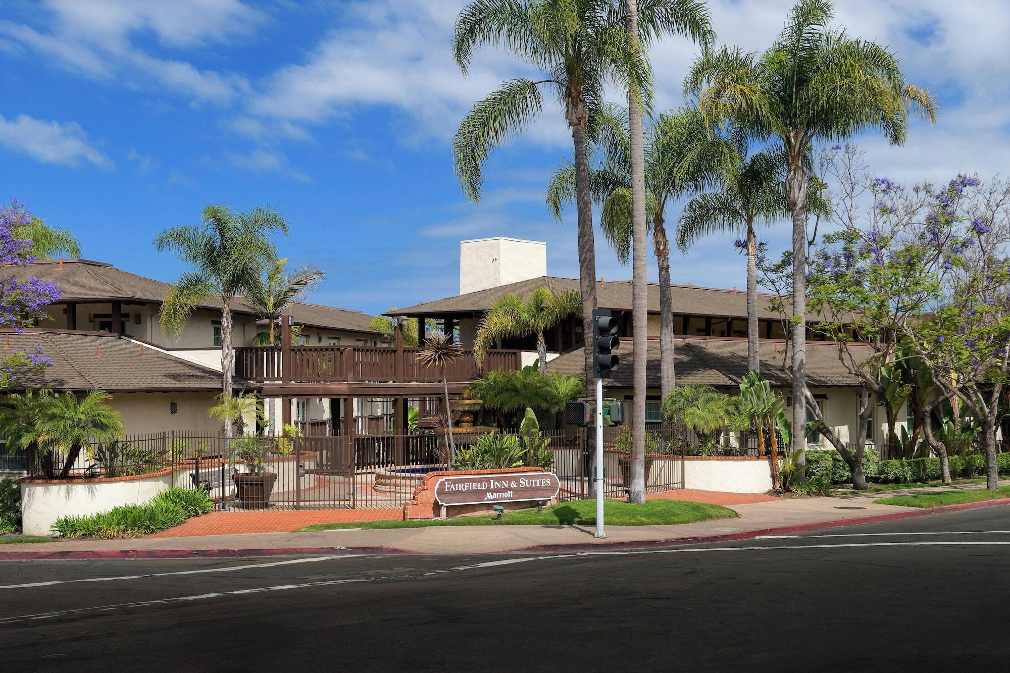 Vista Exterior Fairfield Inn & Suites San Diego Old Town