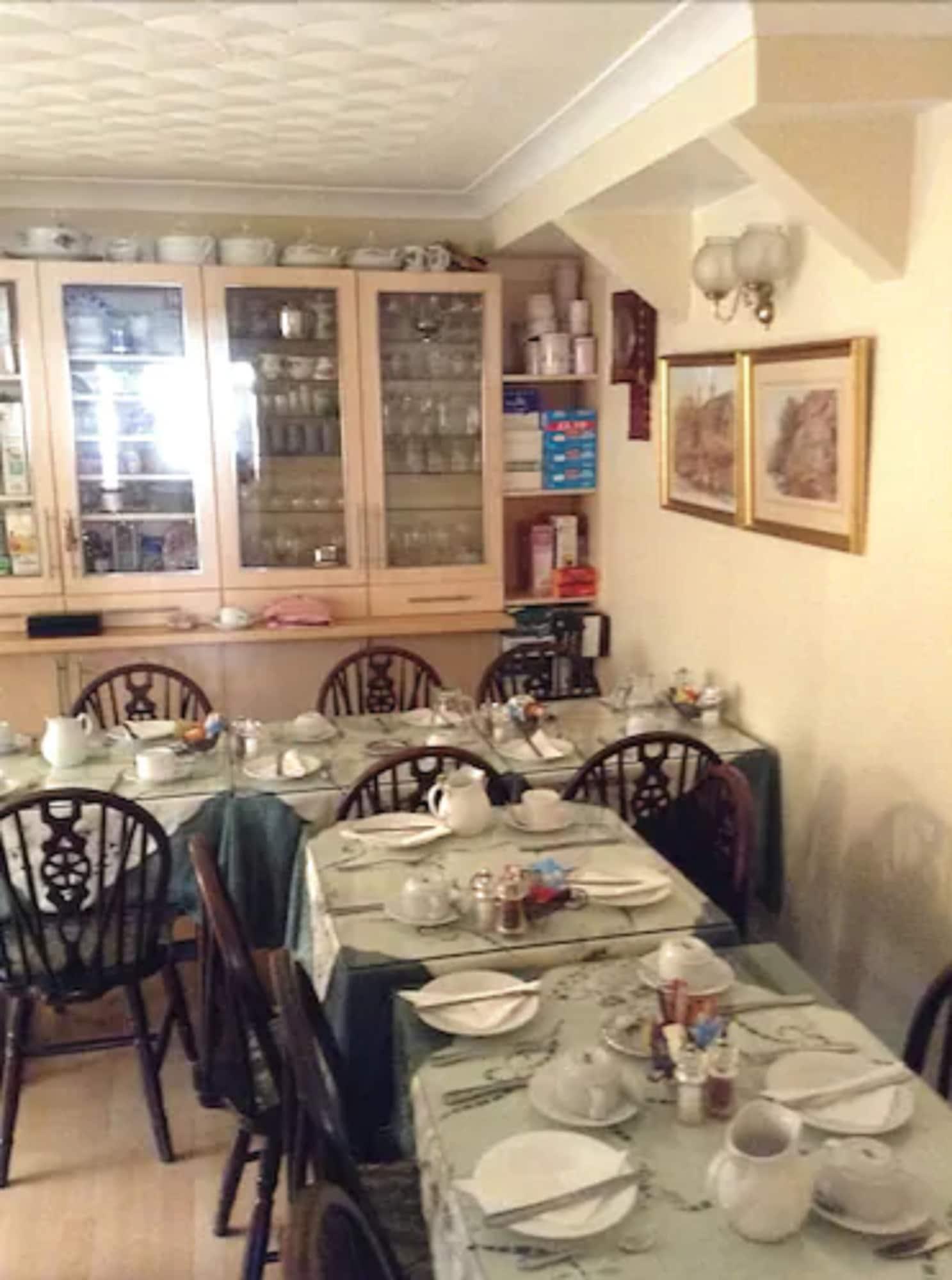 Restaurant Acorn Guest House