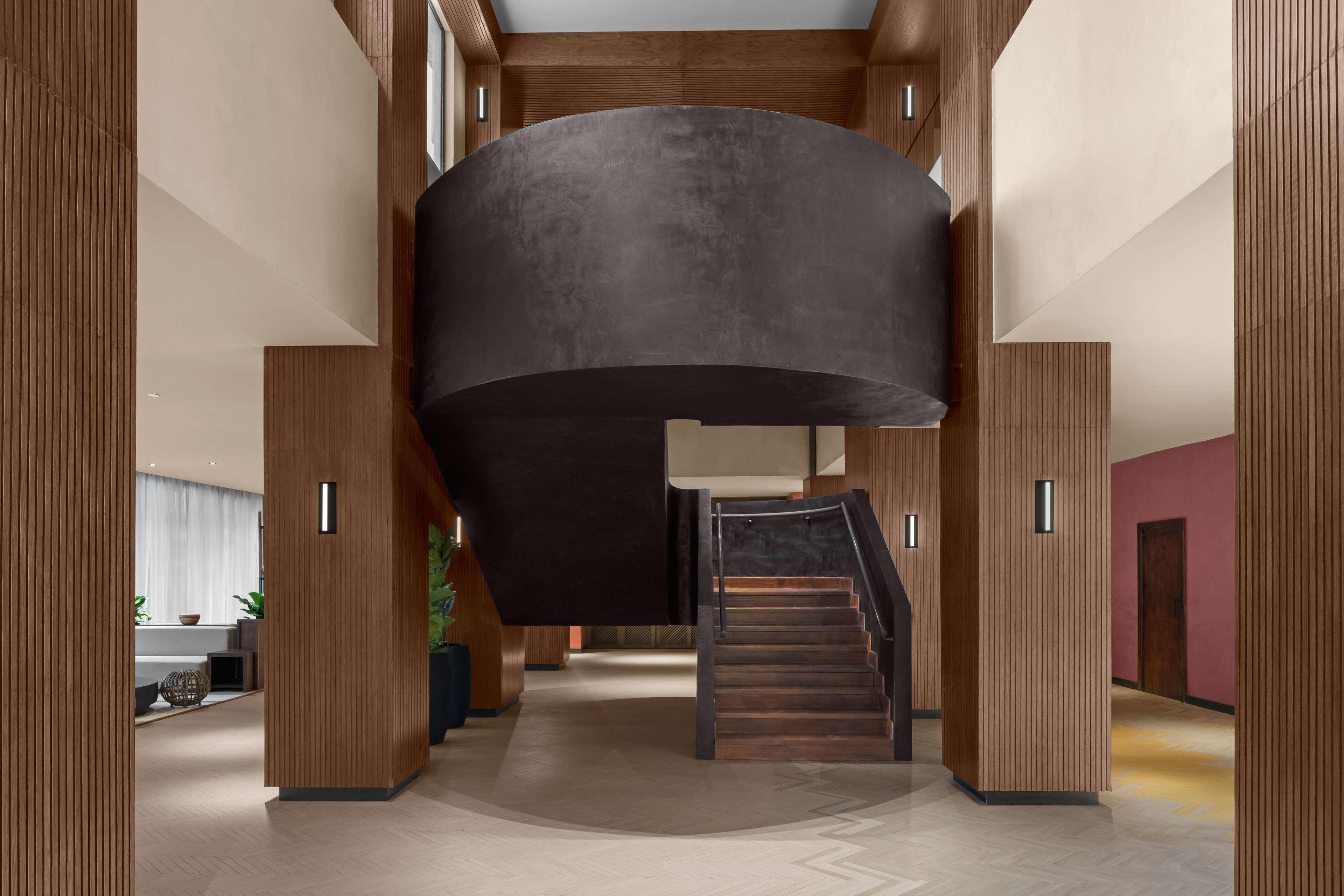 Vista Lobby ROK Hotel Kingston, Tapestry Collection by Hilton