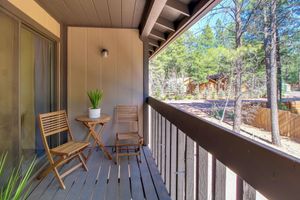 Alquiler Vacacional - Forest-view Balcony: Pinetop-lakeside Condo