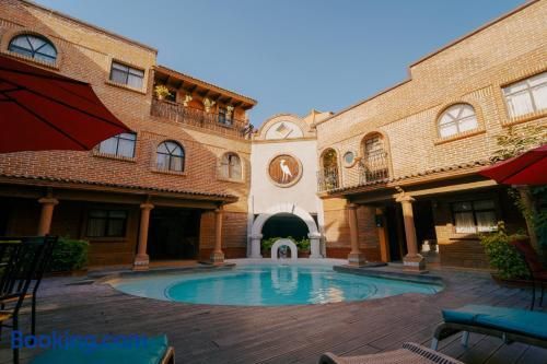 Suites Paraíso Tequis - Hoteles 4 estrellas en Tequisquiapan, Querétaro