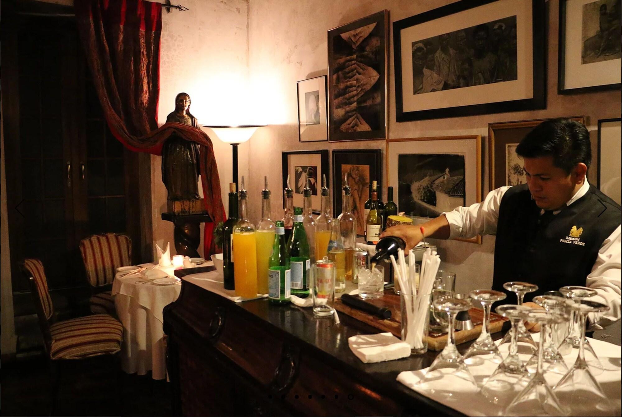Bar/Salón Meson Panza Verde