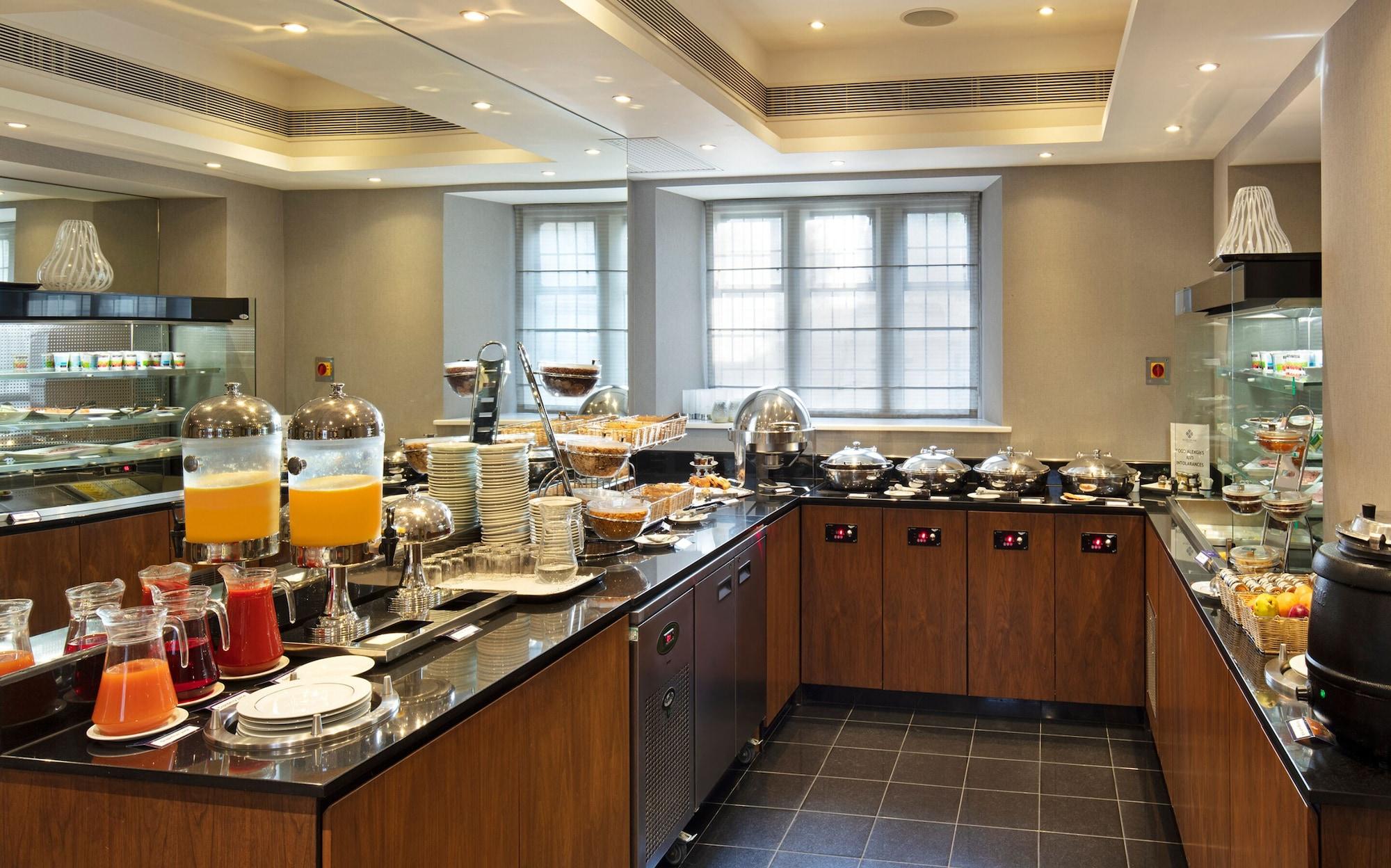 Restaurant Wellington Hotel by Blue Orchid