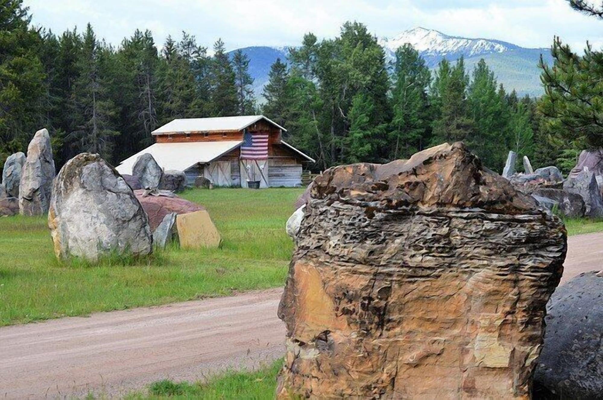 Varios Standing Stones Bed & Breakfast