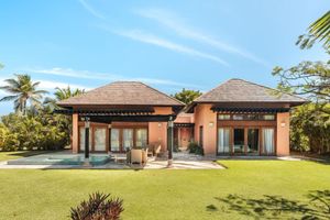 Renta Vacacional - Bungalow With Pool and Backyard in Cap Cana