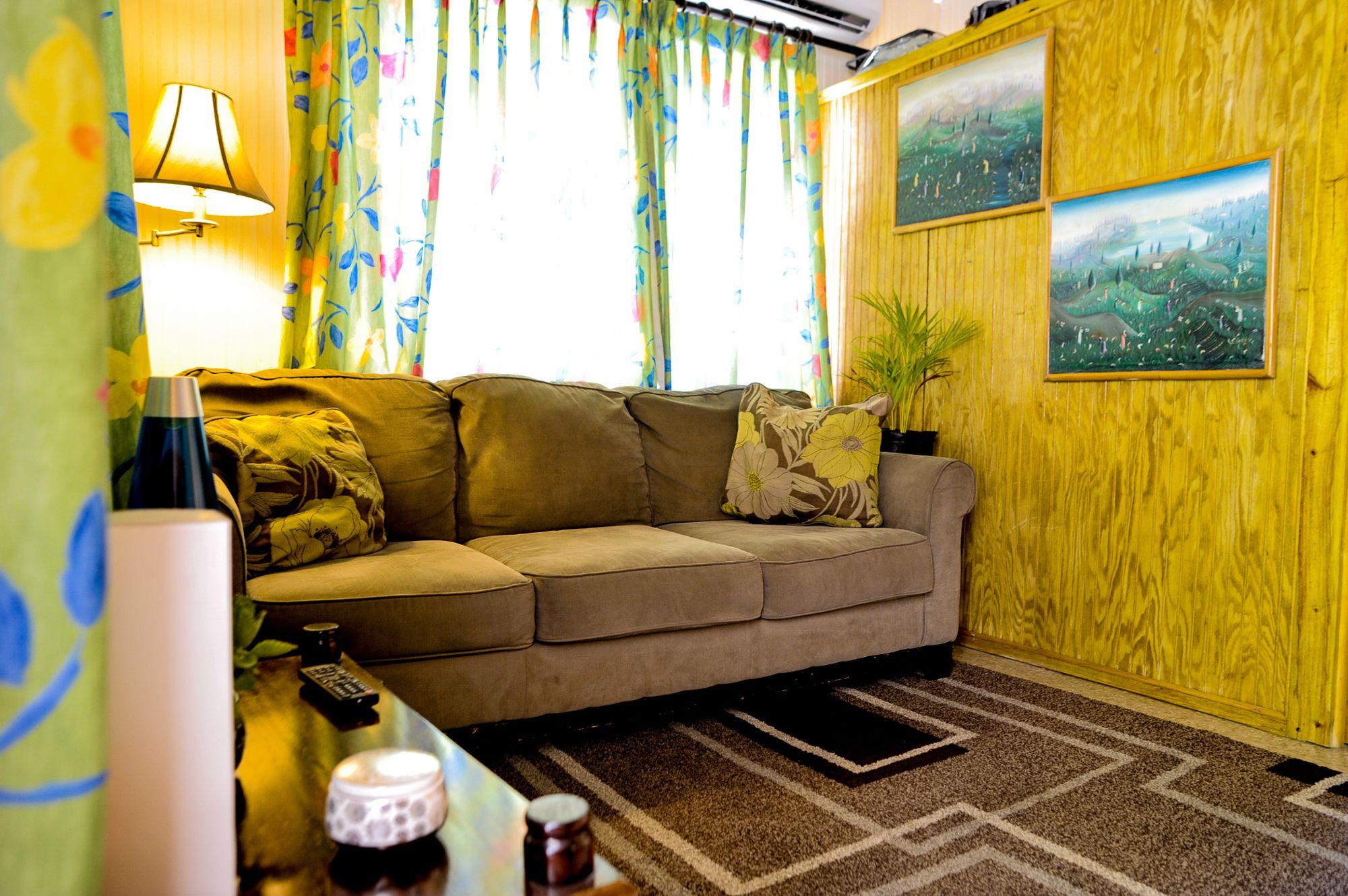 Vista Lobby Eko Cozy Guest House