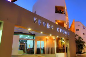 Seven Crown Express & Suites by Kavia