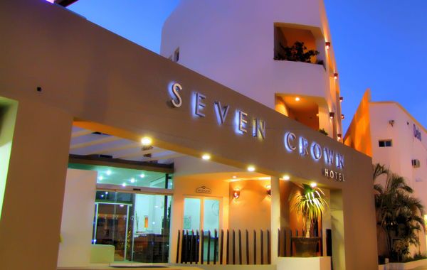 Seven Crown Express & Suites by Kavia - Hoteles pet friendly en Cabo San Lucas