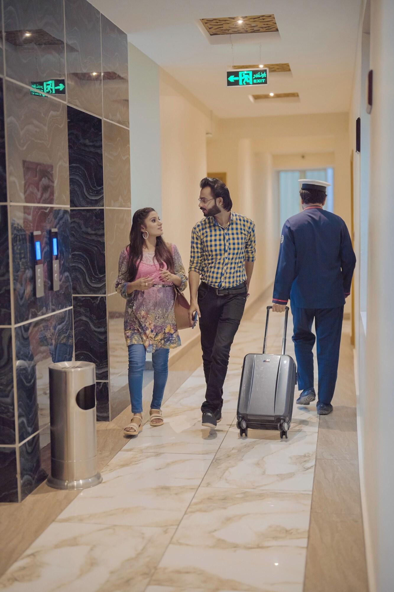 Varios Hotel Pearl Inn